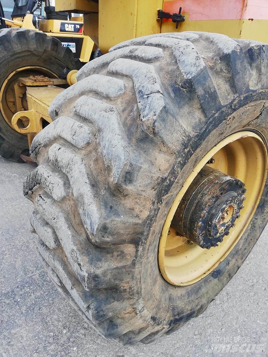 Grove AMZ 66 XT Колінчаті підйомники