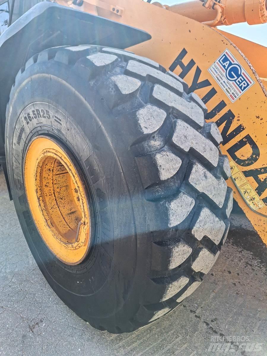 Hyundai HL770-9A Фронтальні навантажувачі