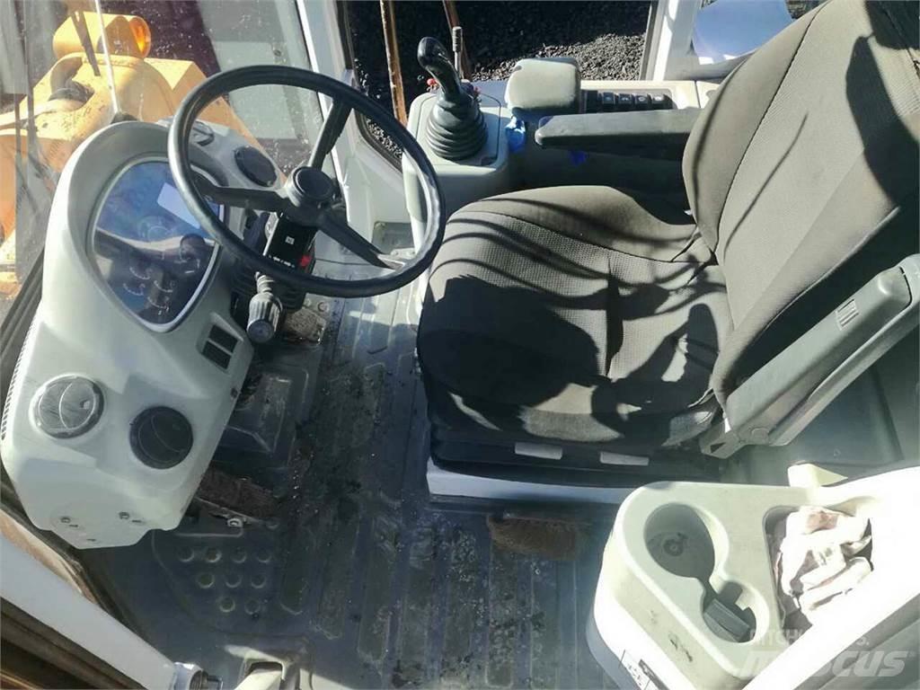 Hyundai HL770XTD-7 Фронтальні навантажувачі