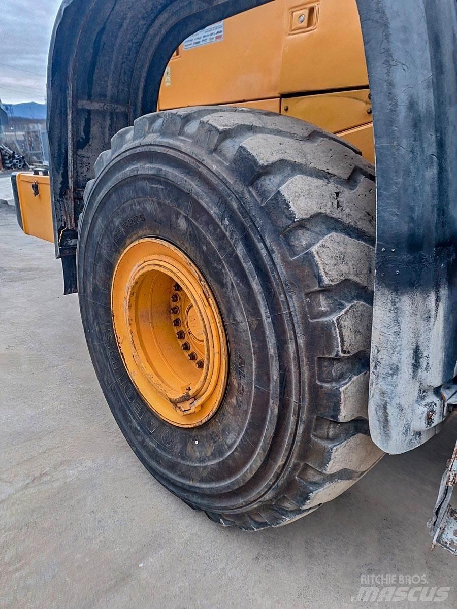 Hyundai HL780-9A Фронтальні навантажувачі