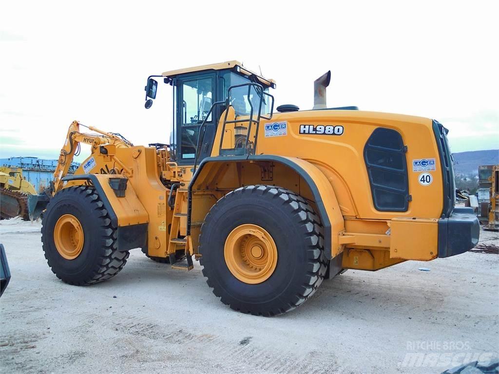 Hyundai HL980 Фронтальні навантажувачі