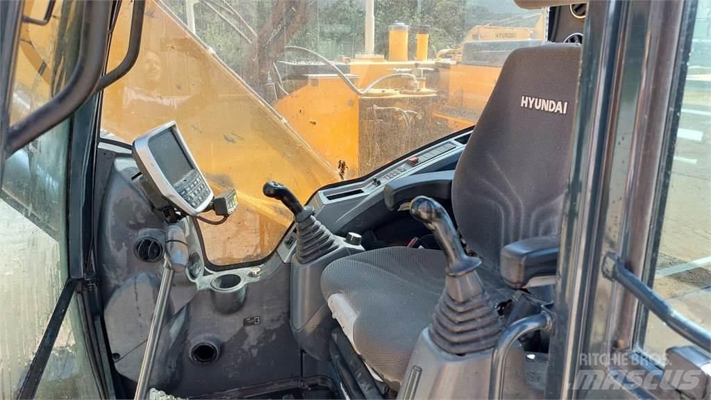 Hyundai HX145 LCR Гусеничні екскаватори