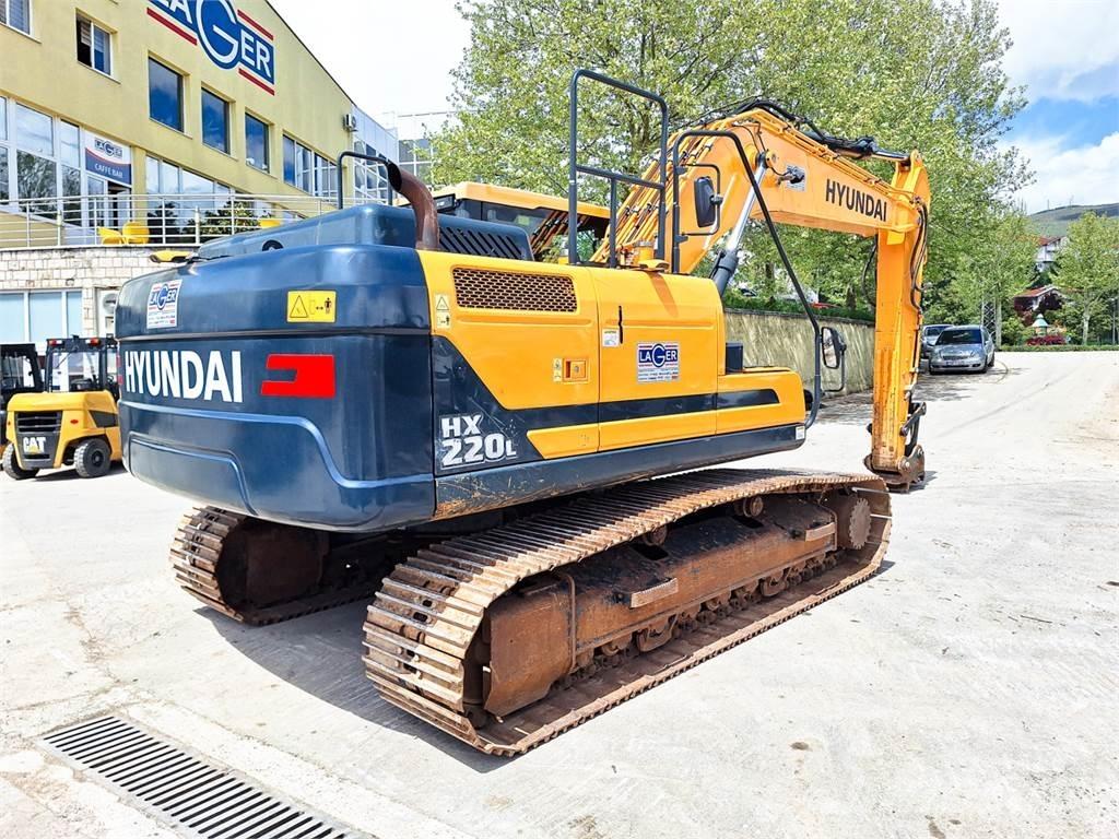 Hyundai HX220L Гусеничні екскаватори