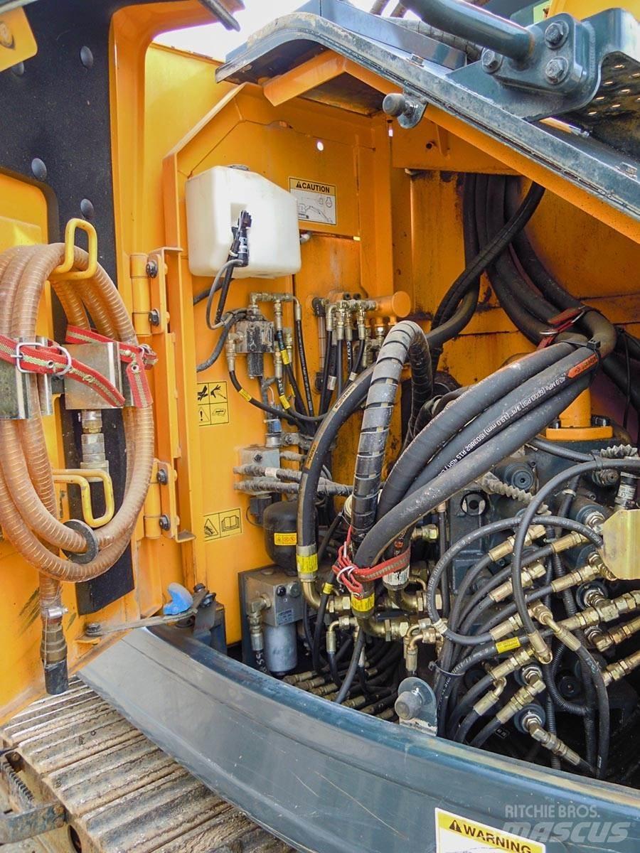 Hyundai R145LCR-9A Гусеничні екскаватори