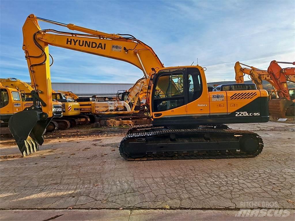 Hyundai R220LC-9S Гусеничні екскаватори