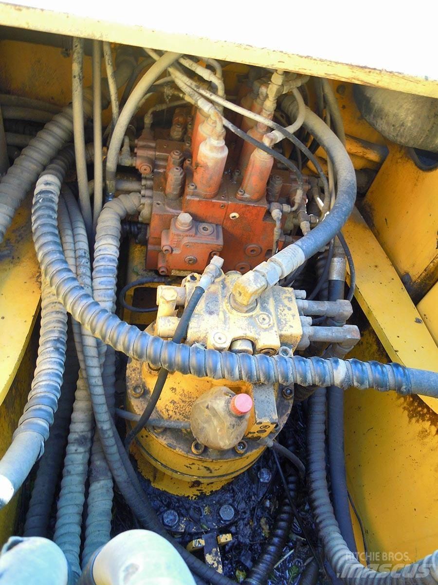 Hyundai R250NLC-7 Гусеничні екскаватори