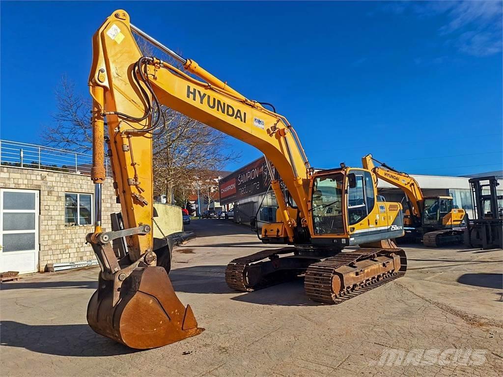 Hyundai R250NLC-9 Гусеничні екскаватори