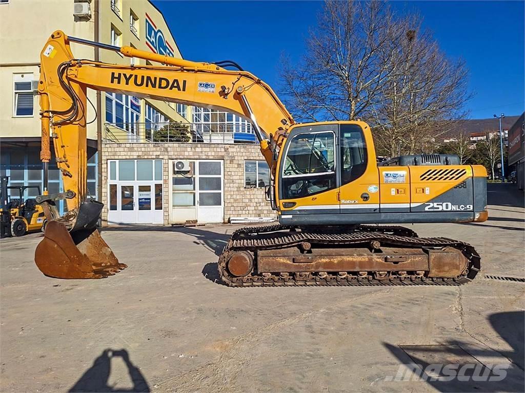 Hyundai R250NLC-9 Гусеничні екскаватори
