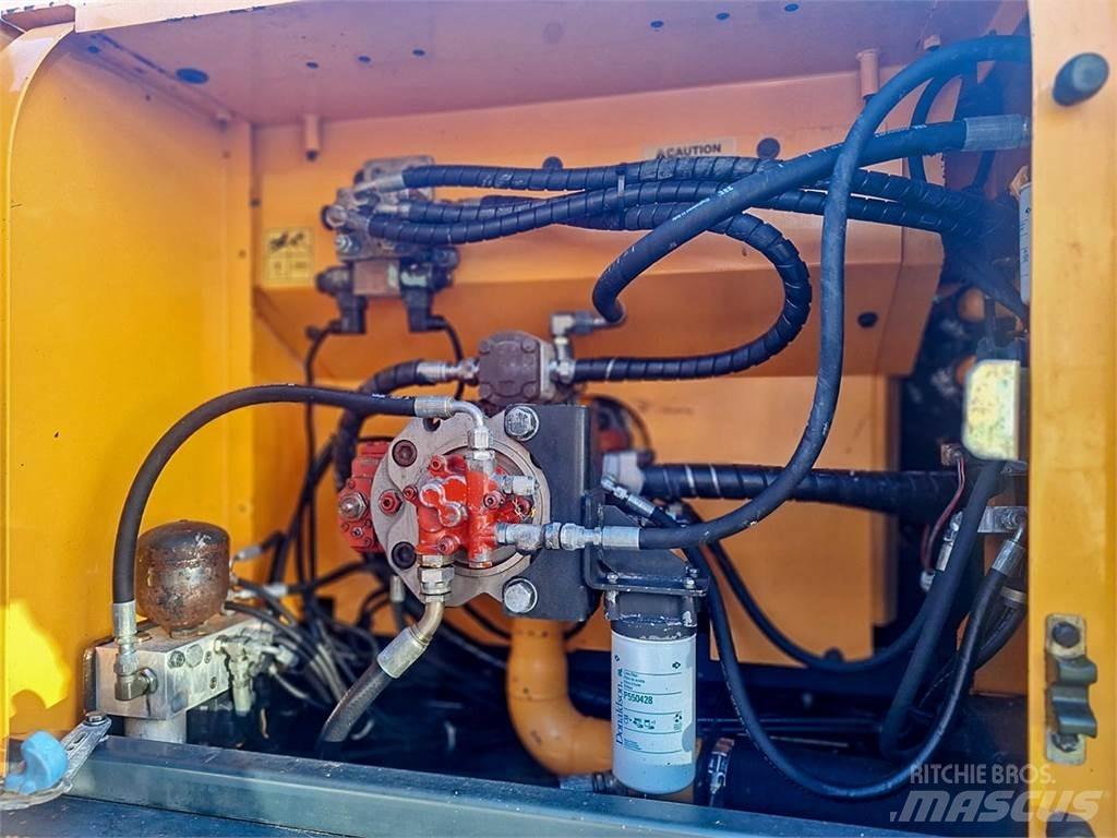Hyundai R290LC-9 Гусеничні екскаватори