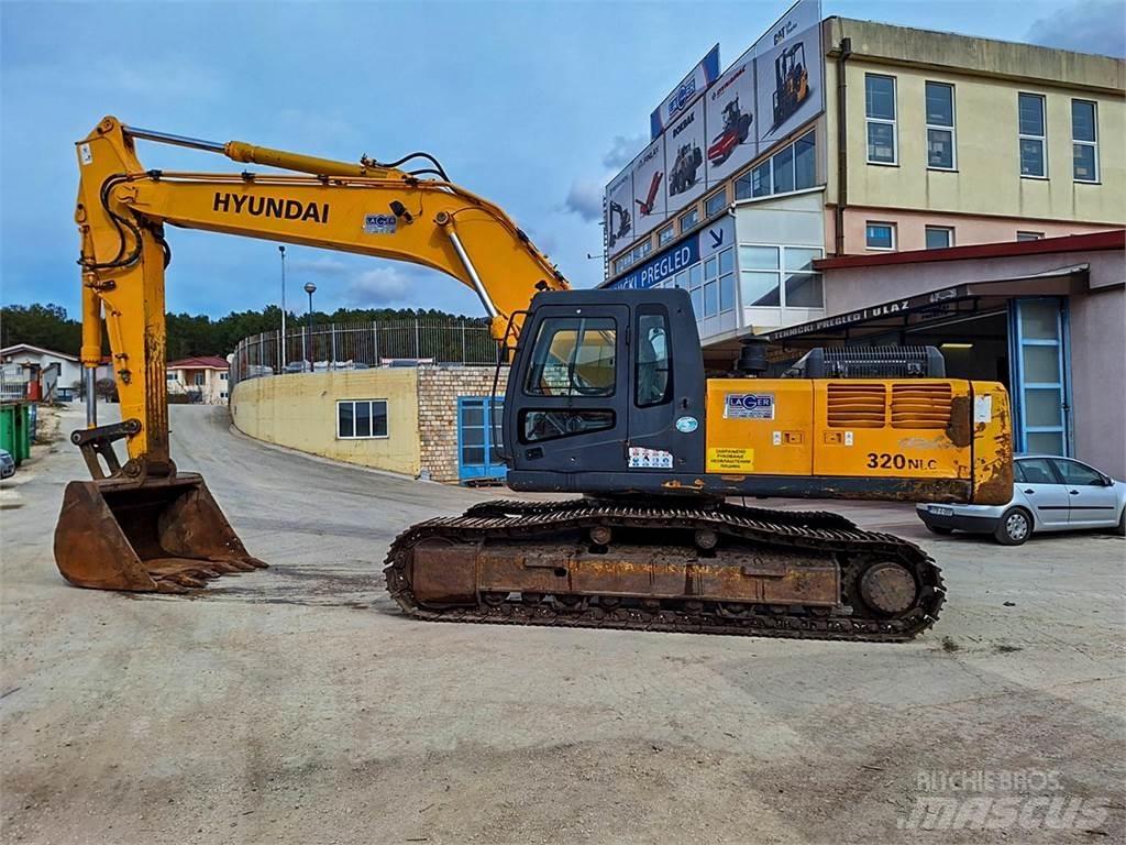 Hyundai R320NLC-7A Гусеничні екскаватори