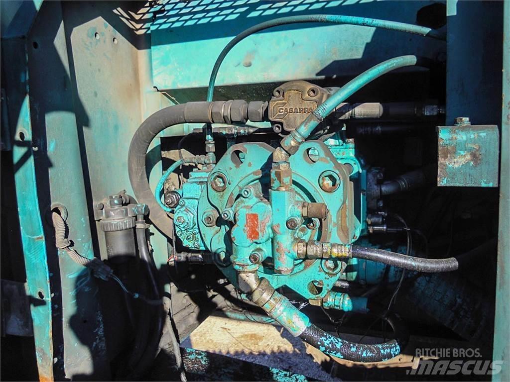 Kobelco SK250NLC-6 Гусеничні екскаватори