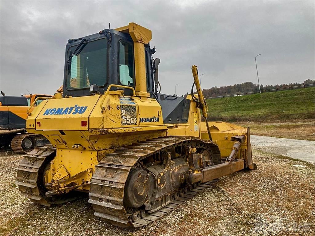 Komatsu D65EX Гусеничні бульдозери