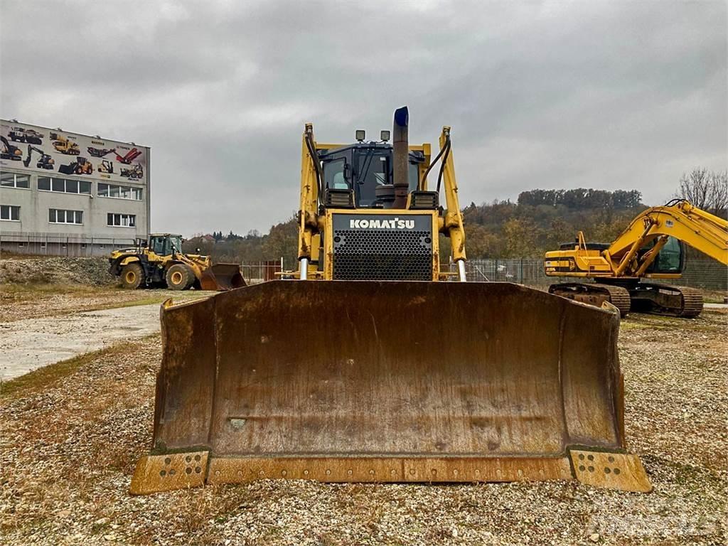 Komatsu D65EX Гусеничні бульдозери