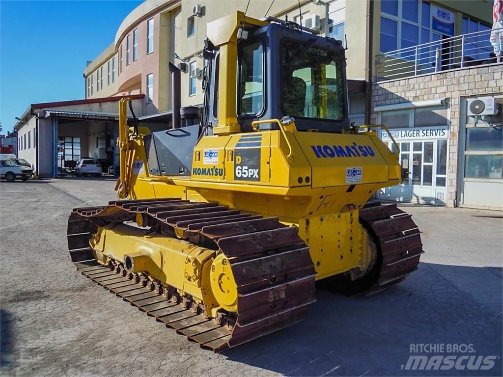 Komatsu D65PX-15EO Гусеничні бульдозери