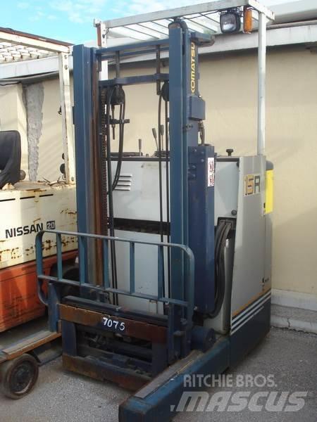 Komatsu FB15RS-8 Штабелери