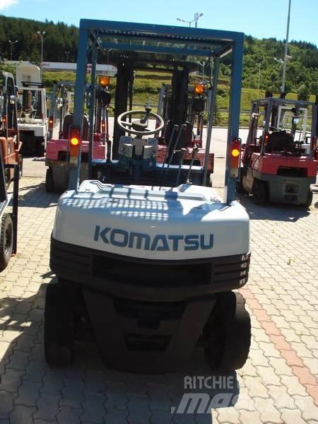Komatsu FG20-11 Інше
