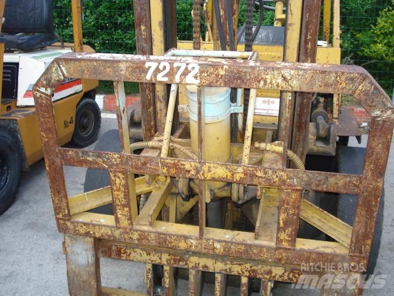 Komatsu FG25-7 Інше
