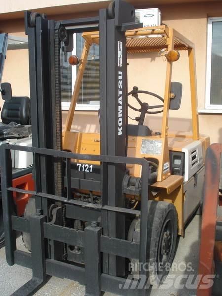 Komatsu FG25L-7 Інше