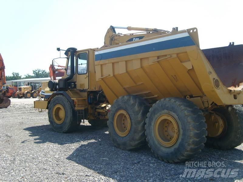 Komatsu HA270-3 Зчленовані самоскиди