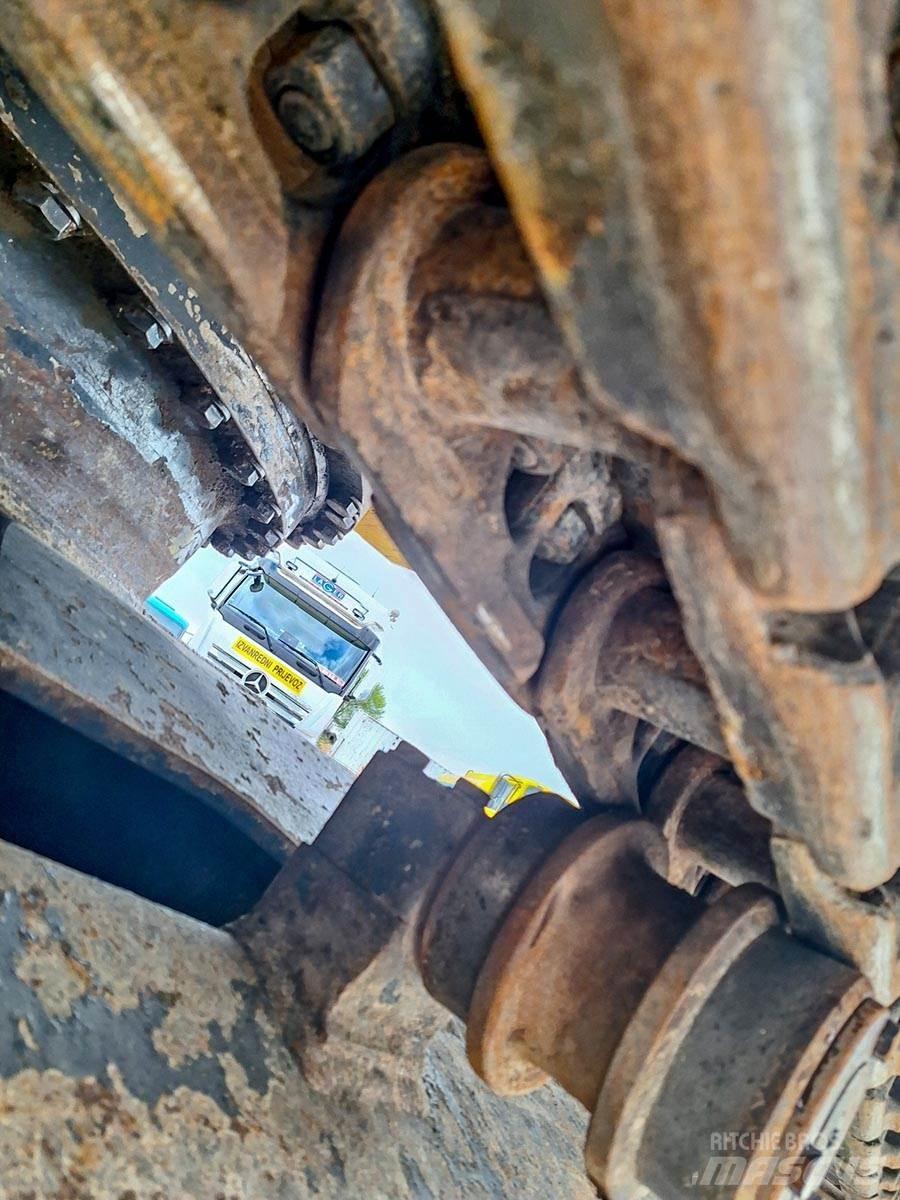 Komatsu PC340NLC-7K Гусеничні екскаватори