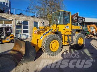 Komatsu WA270 Фронтальні навантажувачі