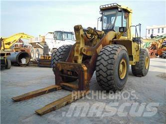 Komatsu WA500-1 Фронтальні навантажувачі