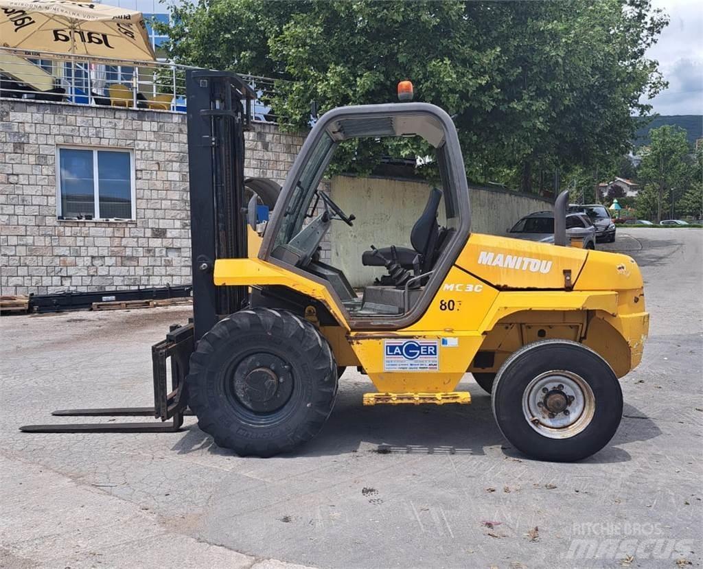 Manitou MC 30 Дизельні навантажувачі