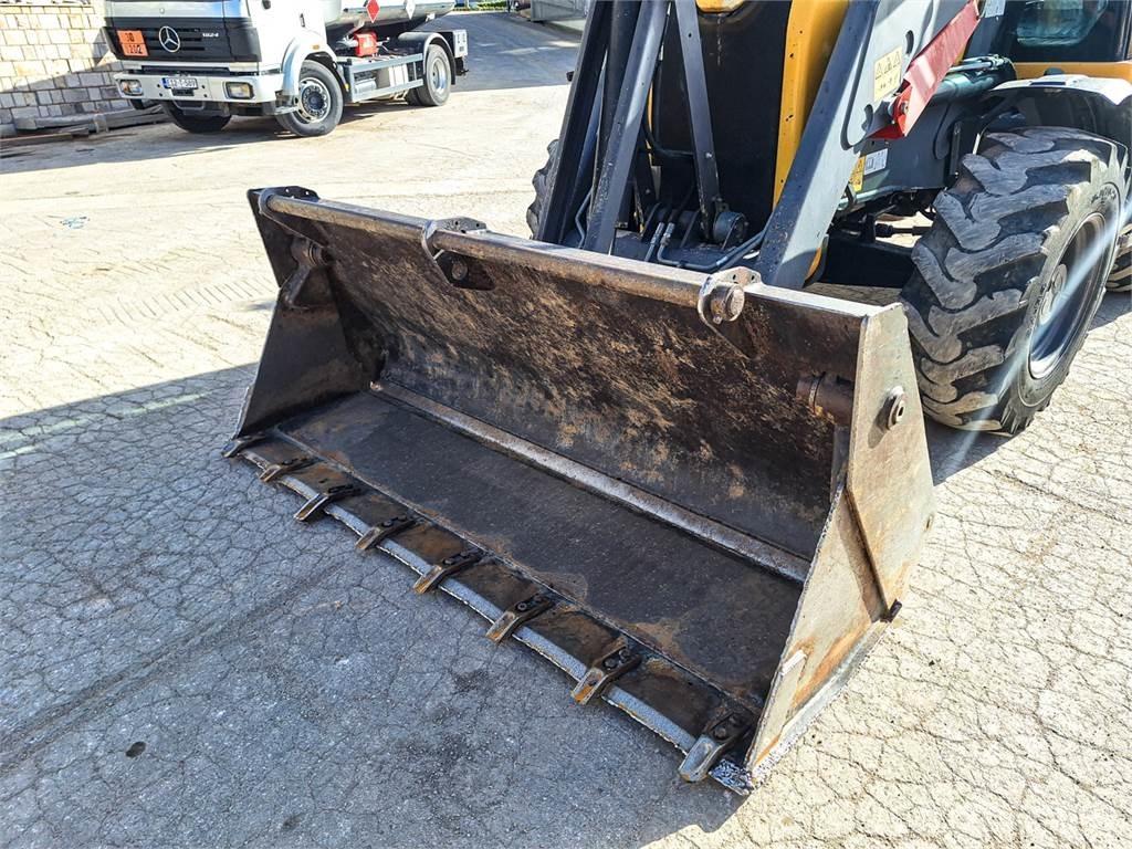 Mecalac TLB890PS Екскаватори-навантажувачі