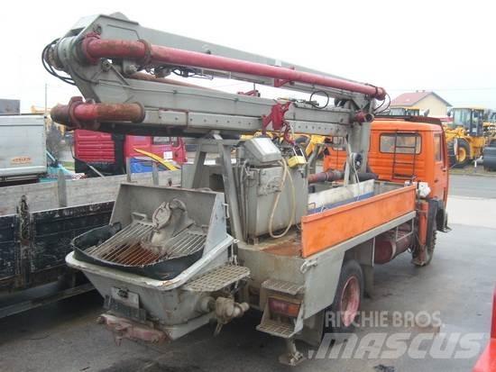 Mercedes-Benz 1113 Бетононасоси