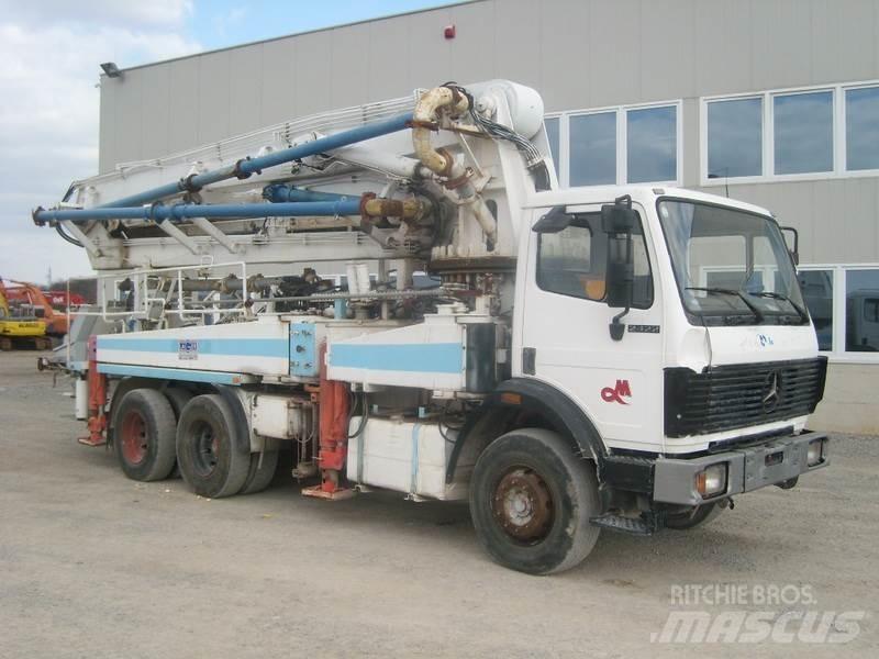 Mercedes-Benz 2422 Бетононасоси