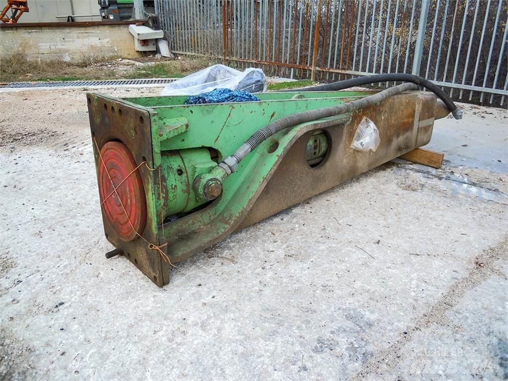 Montabert W1800 Гідравлічні пальові молоти