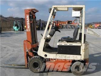 Nissan M01L15 Електронавантажувачі