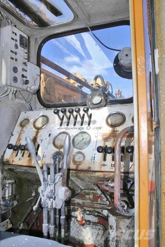  SALZGITTER LB 406 Комплектуючі і запасні частини для бурових установок