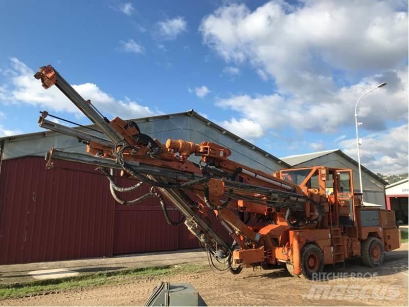 Tamrock Super 316G/CAB Свердлильні установки