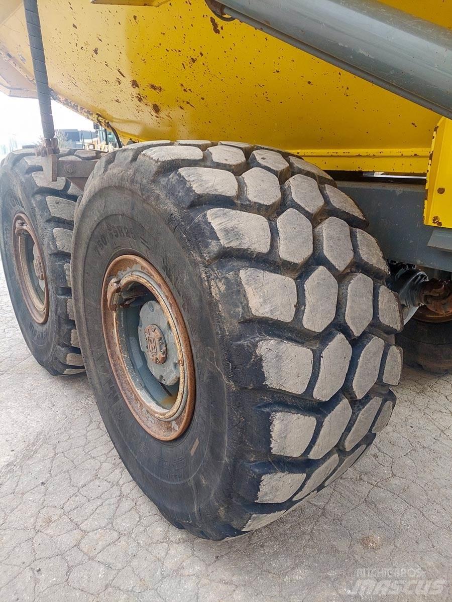 Terex TA300 Зчленовані самоскиди