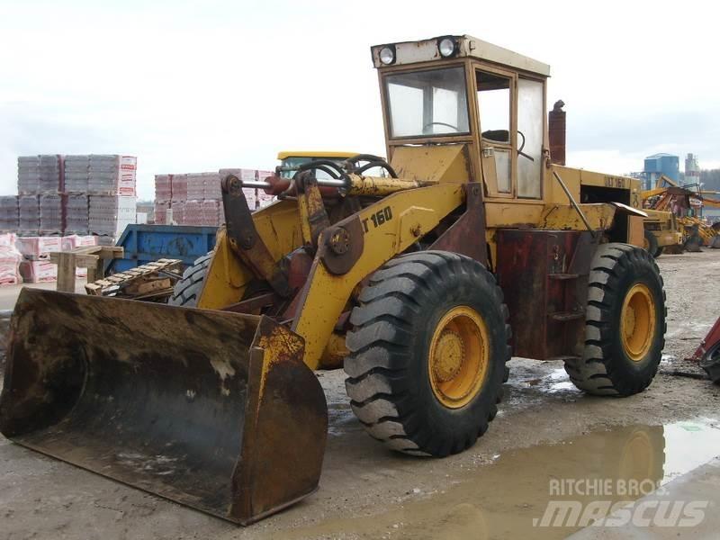  ULT 160 Фронтальні навантажувачі