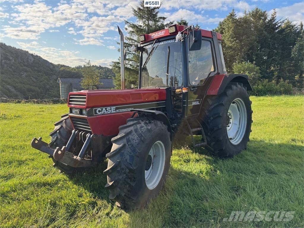 Case IH 845 XL Трактори