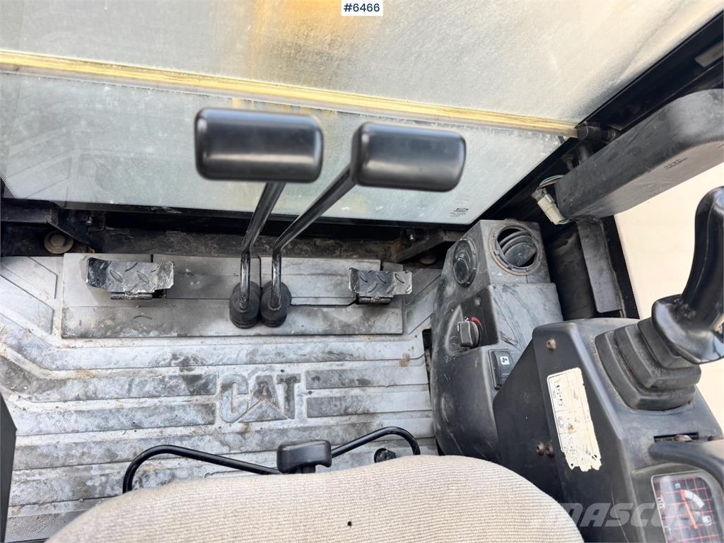 CAT 301.8 Гусеничні екскаватори