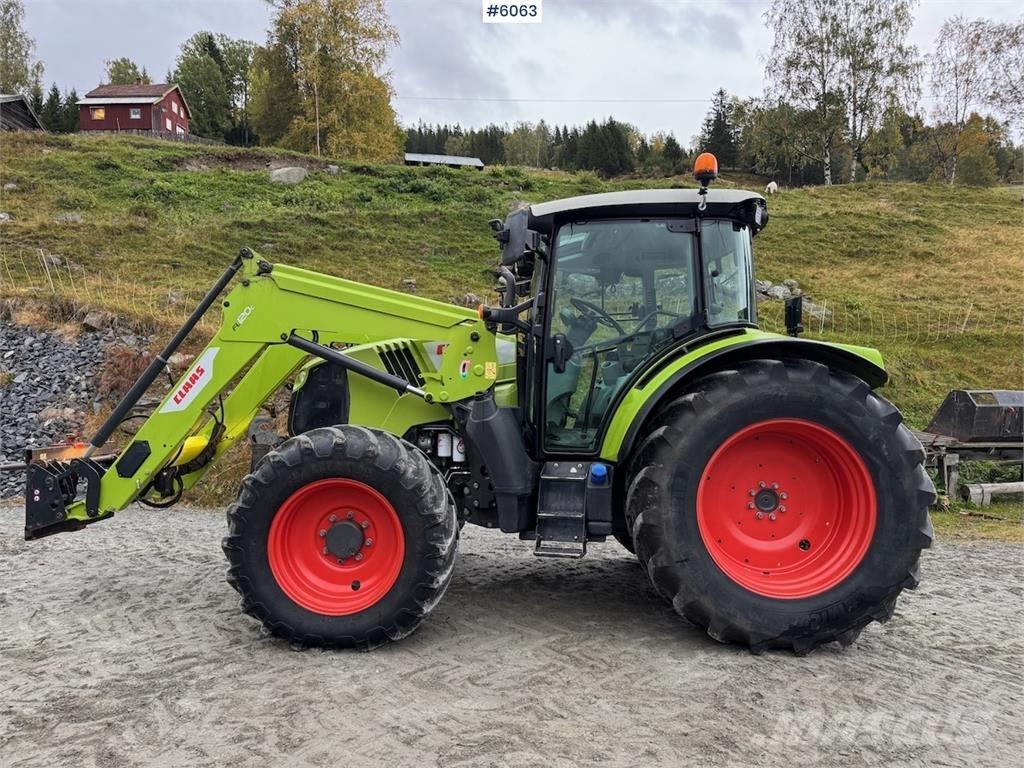 CLAAS Arion 460 Трактори