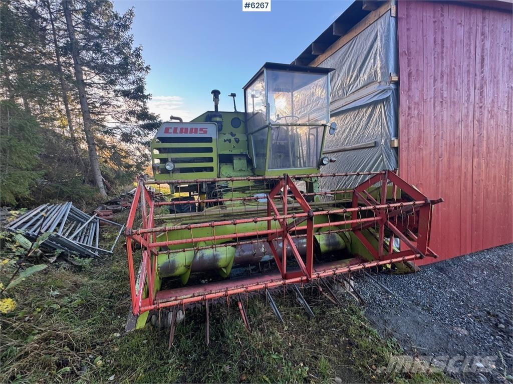 CLAAS Consul Зернозбиральні комбайни