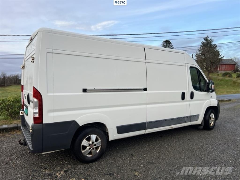 Fiat Ducato 4X2 Панельні фургони