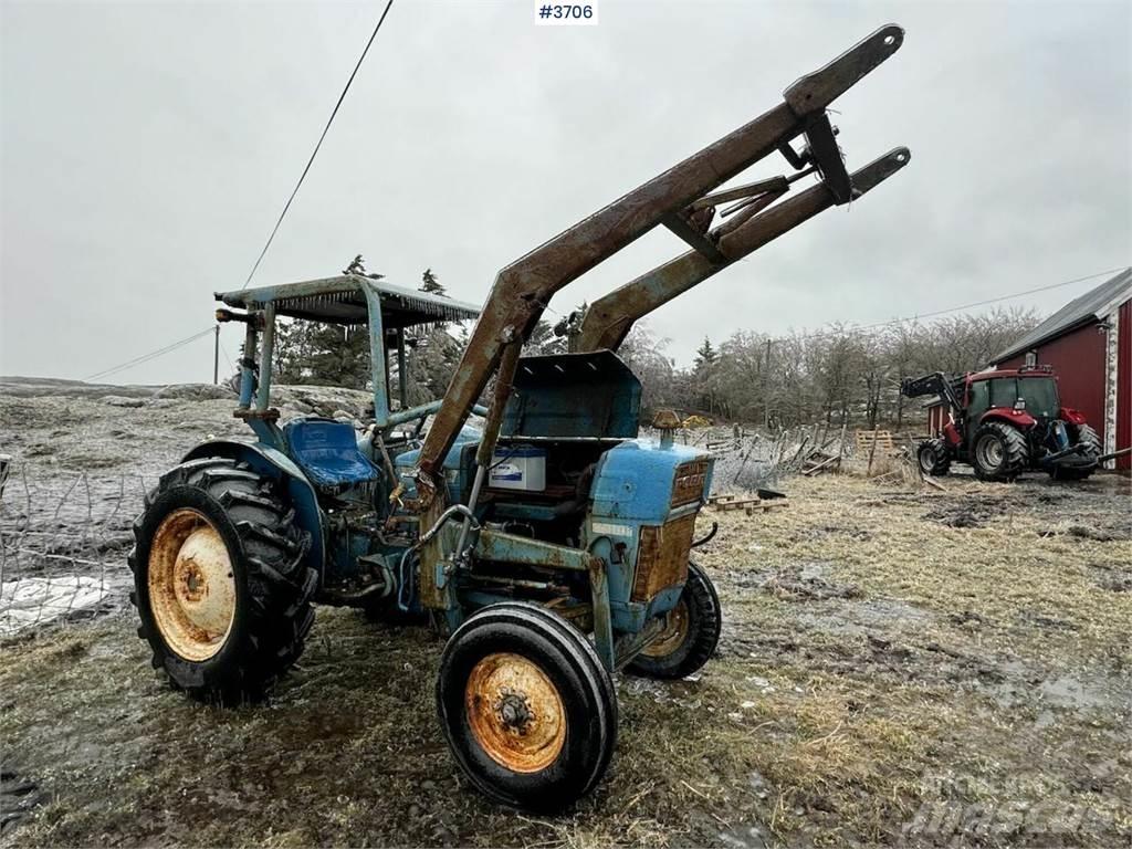 Ford Dexta 2000 Трактори