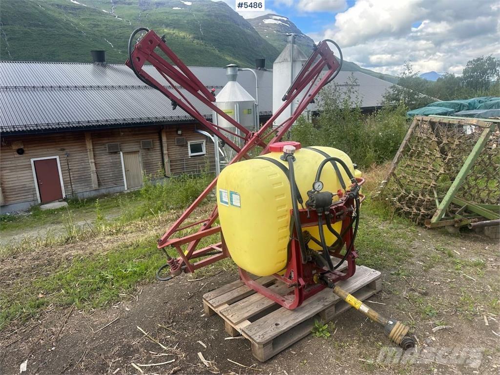 Hardi 400 Причіпні обприскувачі
