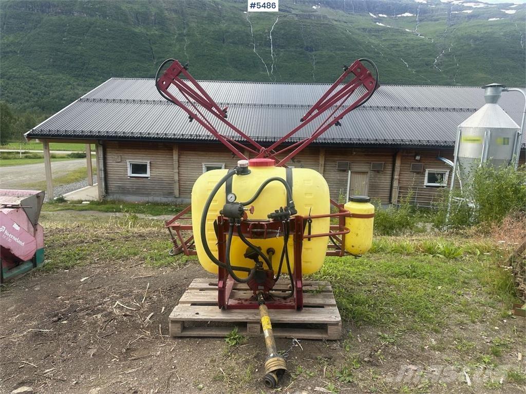 Hardi 400 Причіпні обприскувачі