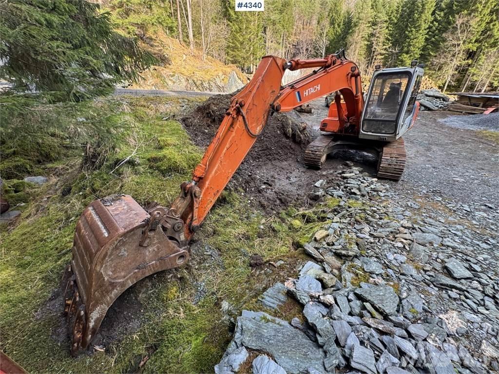 Hitachi EX120-2 Гусеничні екскаватори