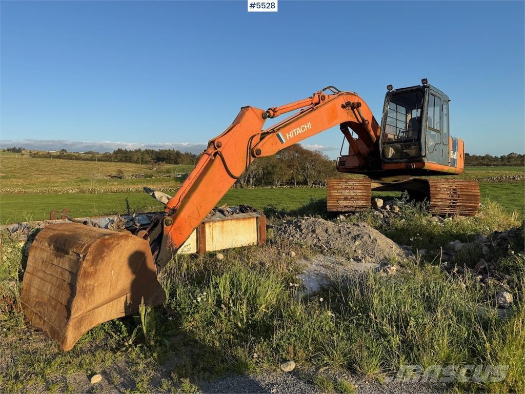 Hitachi EX120-2 Гусеничні екскаватори