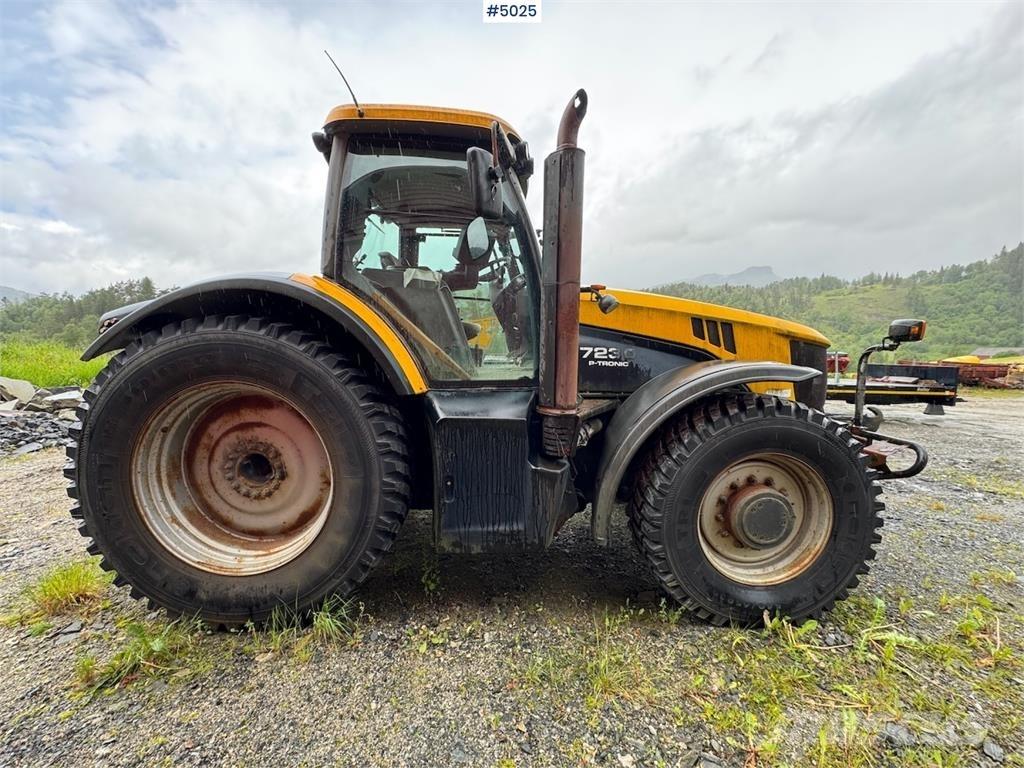 JCB Fastrac 7230 Трактори