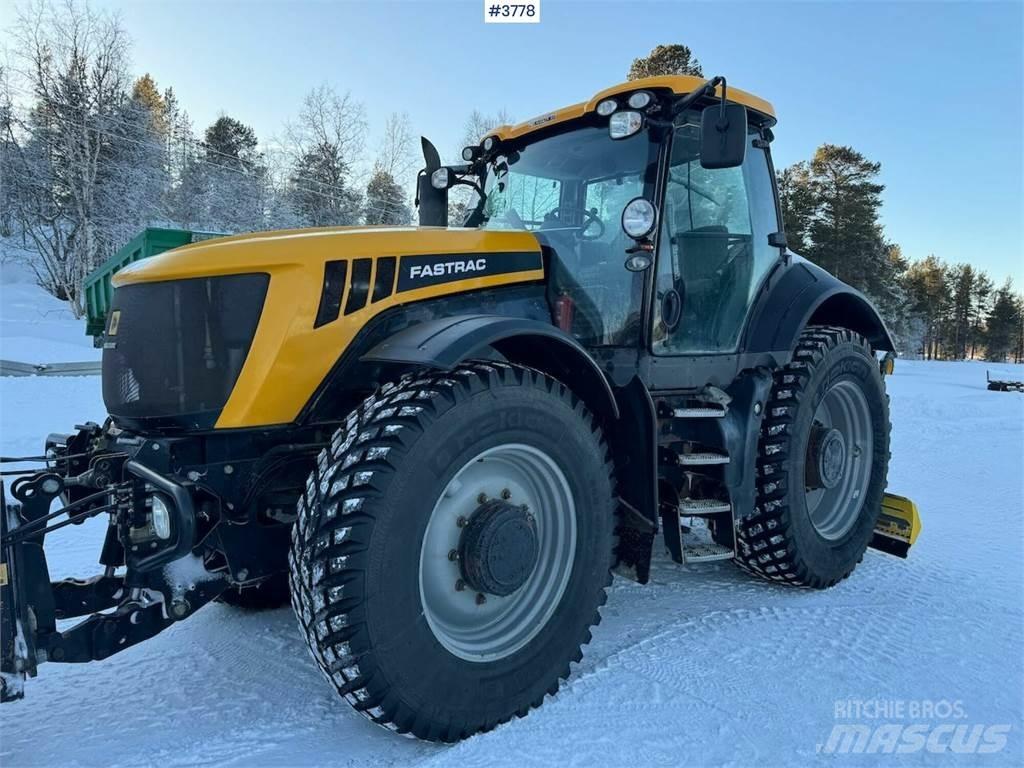 JCB Fastrac 8250 Трактори
