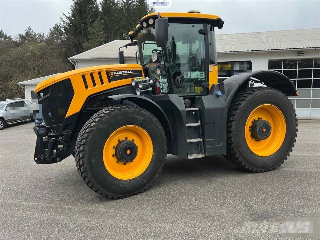 JCB Fastrac 8330 Трактори