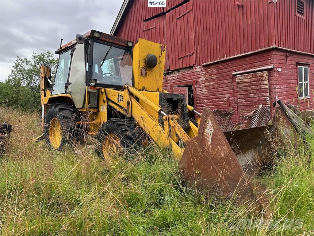 JCB Traktorgraver Трактори